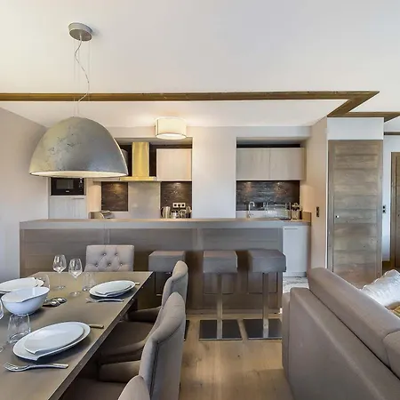 Apartment 4 Pieces Avec Balcon, A 100m Des Pistes, Centre Village - Fr-1-562-19 *