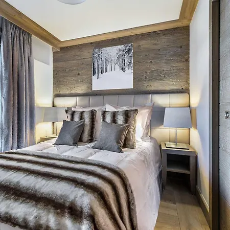 4 Pieces Avec Balcon, A 100m Des Pistes, Centre Village - Fr-1-562-19 Apartment Courchevel